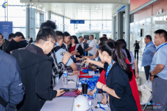 不雅众通过现实操做感触感染先辈手艺的